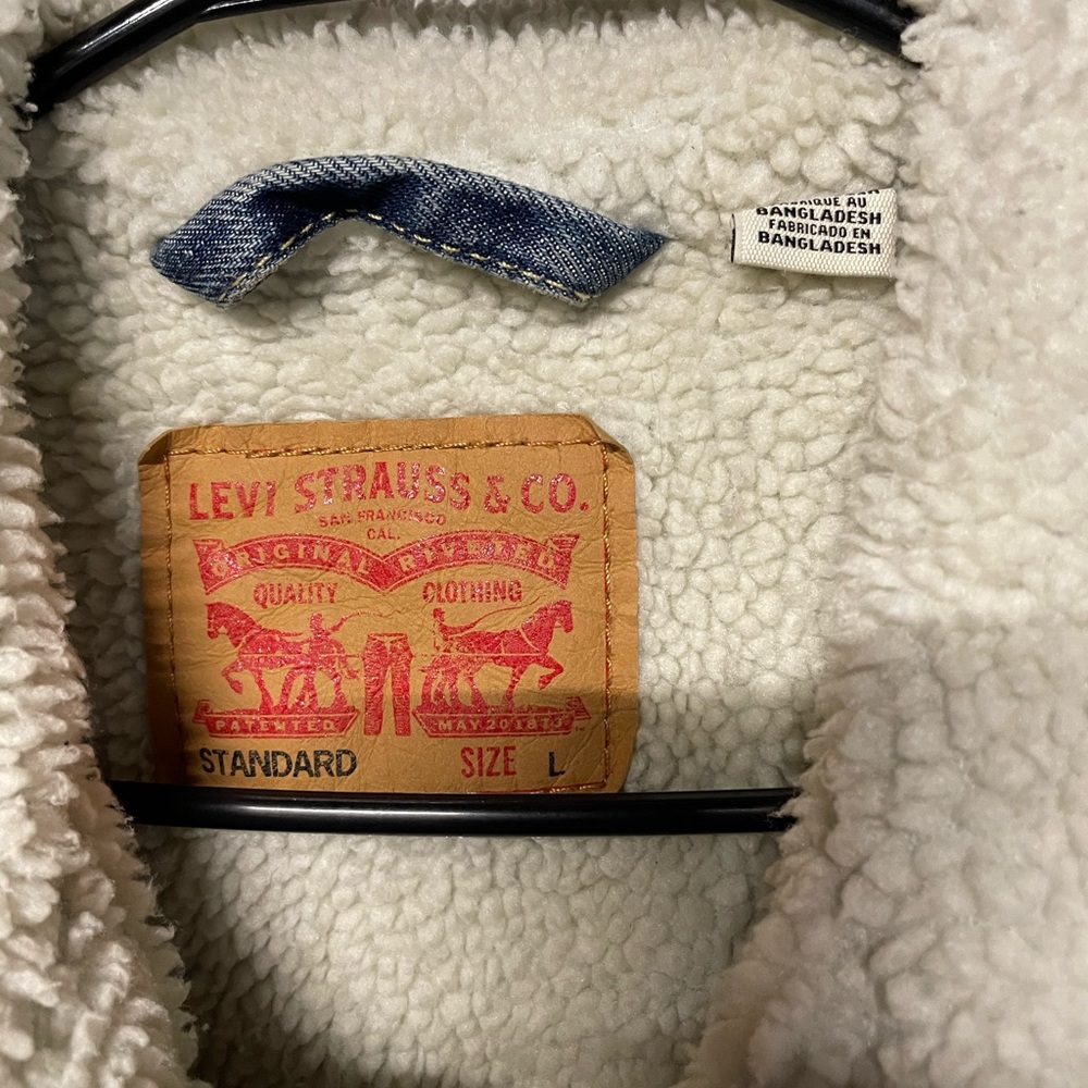 Levi’s Denim Sherpa-Lined Jacket sz Large - Picture 4 of 7